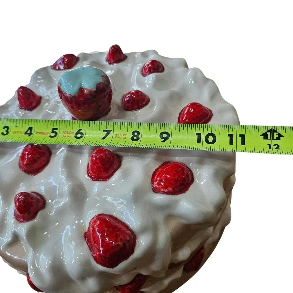 Vintage Strawberry Shortcake Ceramic Cake Dome Cake Stand Lid Decor Country
